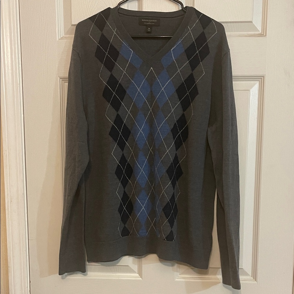 Banana Republic V-Neck Sweater with Blue and Black Argyle